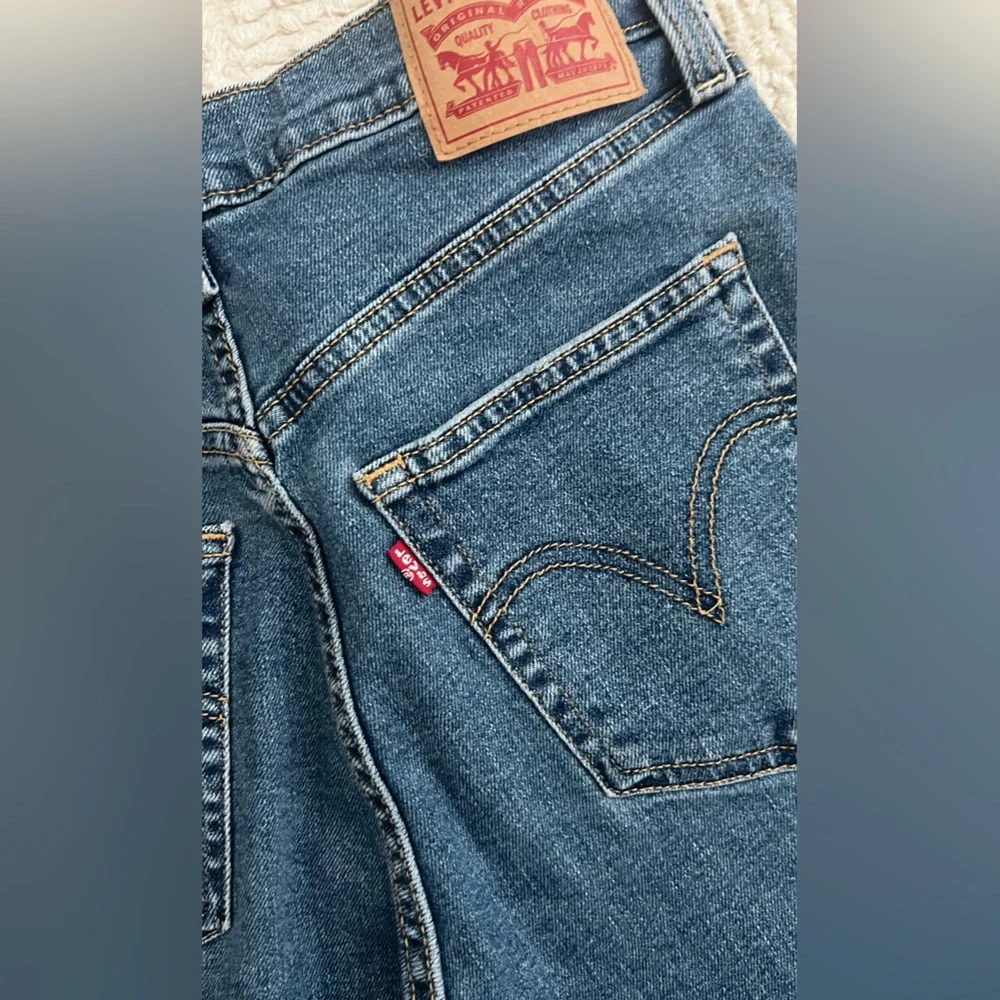 High Rise Blue Jeans - Picture 12 of 12